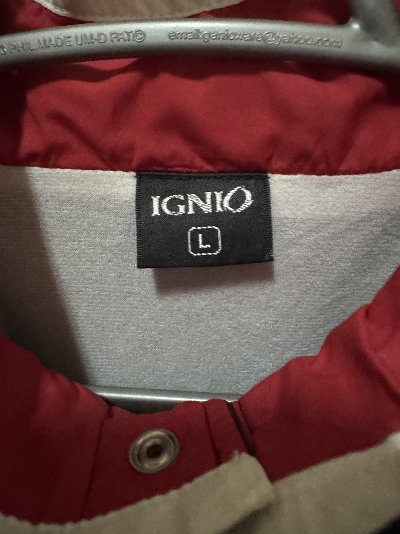 IGNIO Track Jacket (Large) (Category: Activewear) located in Quezon City. Submitted by lemonsyellow (Listing ID 1451079747, Image 3). Description: IGNIO Japanese brand Size LARGE (L) *fits XL RFS: Clearing out closet Minor flaw: Slight yellowing on collar due to age. Have not tried bleaching. QC BASED Shipping fee to be shouldered by buyer.