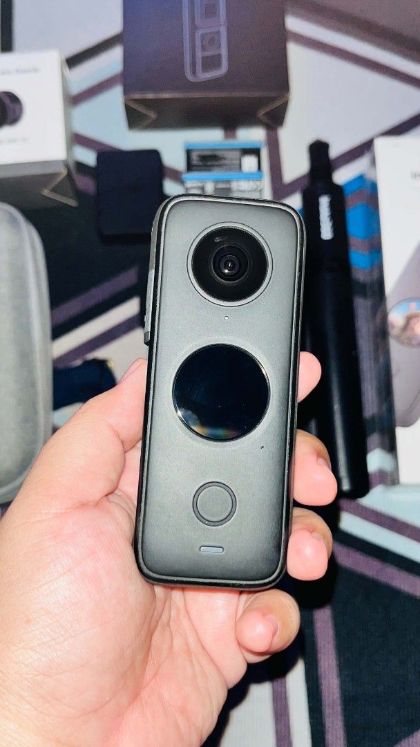 insta 360 x2 (Category: Video Cameras) located in Manila. Submitted by mikmik22_ (Listing ID 1451106975, Image 1). Description: FS INSTA 360 X2 inclusions: 2 original batteries, tripod type invisible stick, GPS, hard case, premium lens guard, ulanzi metal safety cage. (no sd card) ISSUE‼️ : ghost touch sa lens (new lens cost 3k ) PASS SA SWAP. NEED CASH..