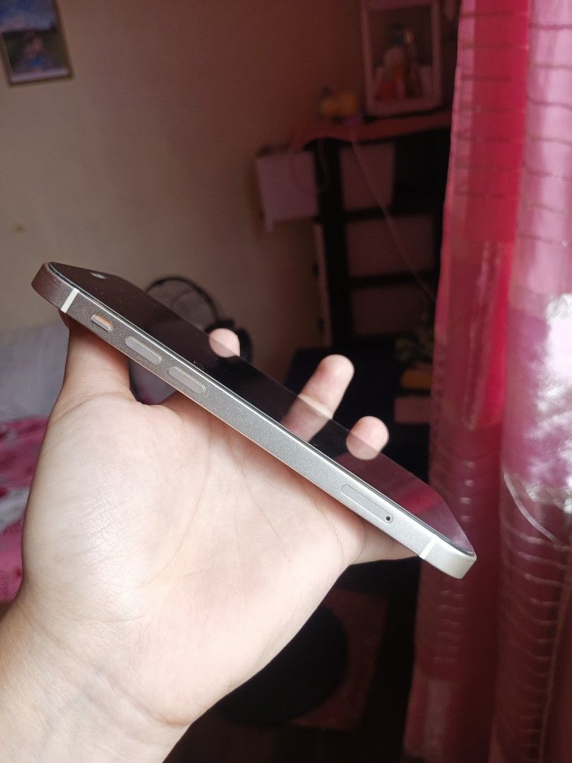 Iphone 12 64gb 🎀 (Category: iPhone 12 Series) located in Manila. Submitted by raylinedigitals (Listing ID 1451008612, Image 3). Description: ✨ Unit Details: • Model: iPhone 12 • Storage: 64GB • Condition: Like New • Color: White • Battery Replacement TM Brand • SMARTLOCKED • All functions working perfectly 📸 Features: • 6.1-inch Super Retina XDR Display • A14 Bionic Chip • Dual 12MP Camera (Ultra Wide & Wide) • 5G Ready • Face ID • iOS 26.1 📦 
