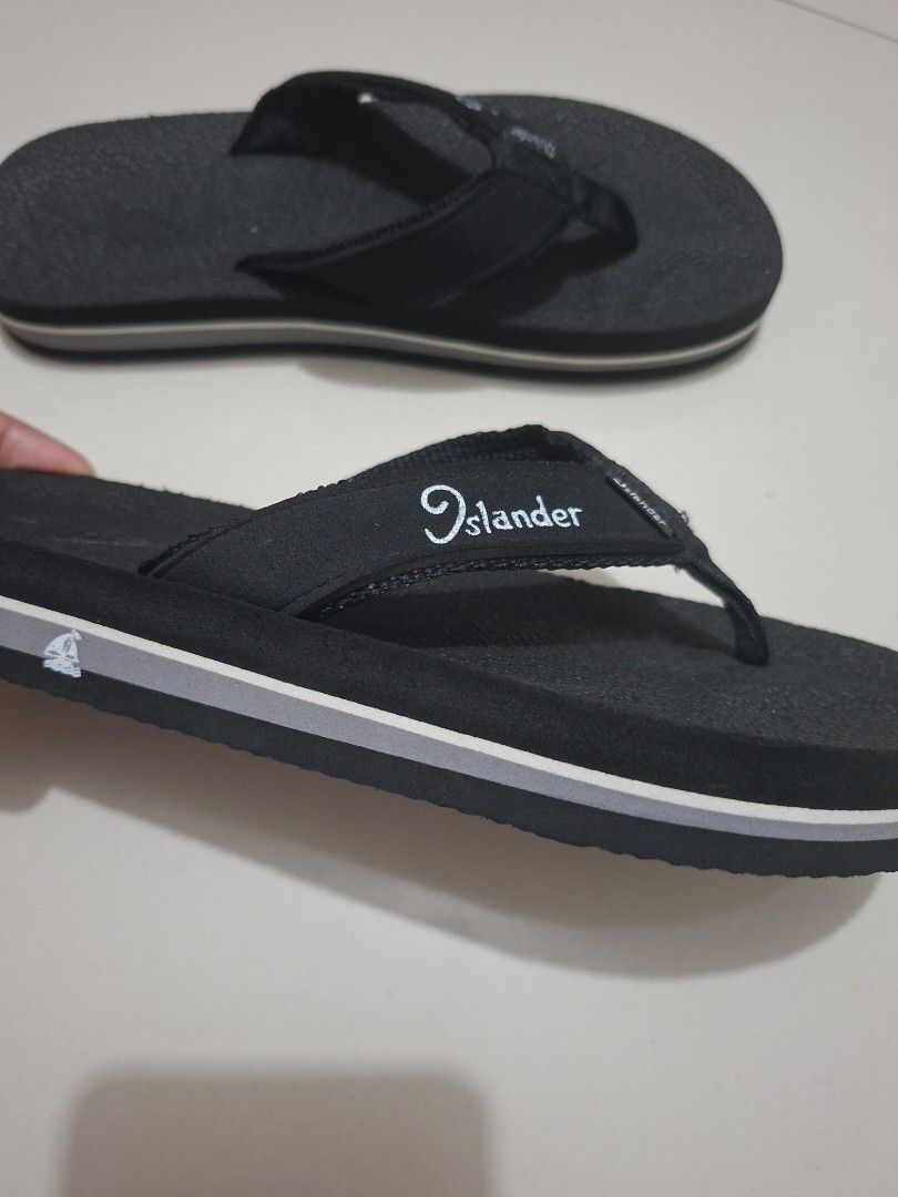 Islander Flip-Flops - Black (Category: Slippers & Slides) located in Las Pinas. Submitted by phoebefifi1907 (Listing ID 1451042818, Image 2). Description: For sale: Islander slippers for kids size 4 or 21.5 to 22cm insole for only 350 Kakadeliver lang kahapon. Bagong bago. Inalis lang ang tag para sukatin.Ordered thru orange app mall ng Islander. 431-499 ang original price nito sa mall Rfs: wrong size 🥲 Loc: 939 Cristobal st near c5 gate Pick up