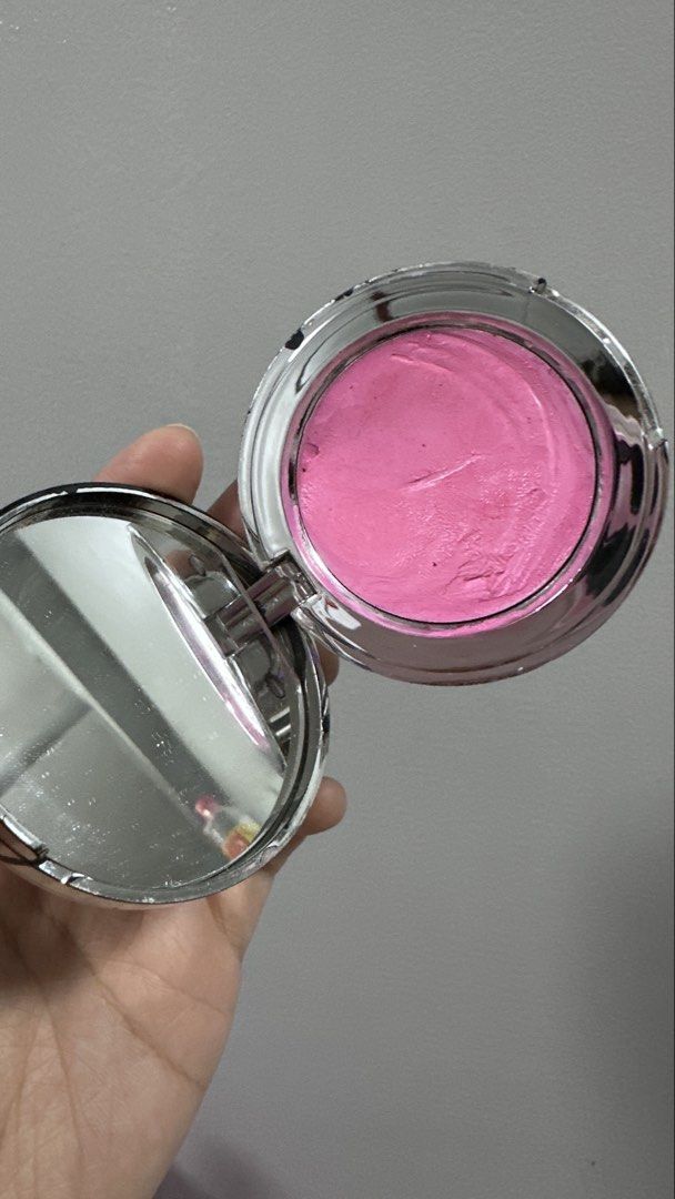 Issy & co Face Blush Pink (Category: Makeup) located in San Juan City. Submitted by Goodstuffhere (Listing ID 1451031948, Image 1). Description: - 3CE Face Blush in a vibrant bright pink shade. - Creamy texture for smooth application and blending. - Comes in a sleek silver compact case. - Features a convenient built-in mirror. - Ideal for adding a healthy pop of color to your cheeks. - Compact and portable for easy touch-ups anytime, anywhere..