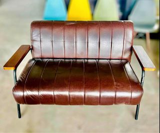 (Category: ) located in . Submitted by FurnitureGallery (Listing ID 1451070859, Image 1). Description: .
