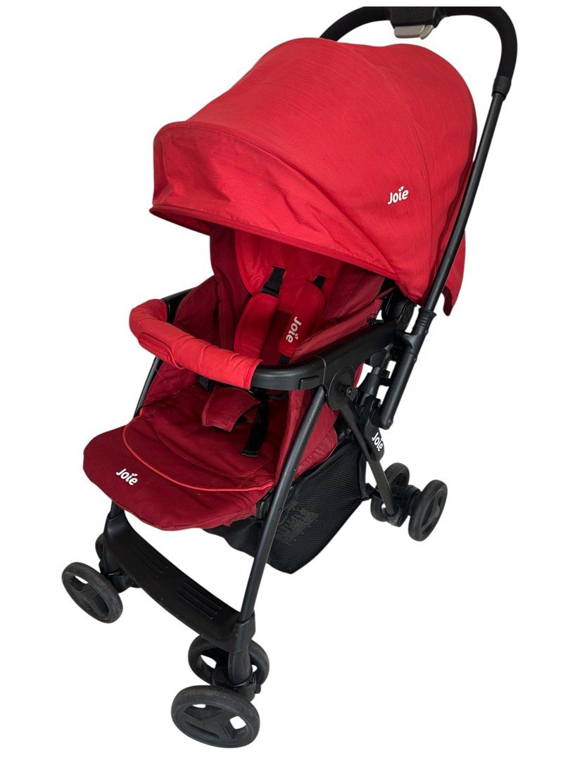 JOIE MIRUS REVERSIBLE STROLLER (Category: Strollers) located in Manila. Submitted by pabakal (Listing ID 1450990305, Image 3). Description: Excellent condition No issue Just minor signs of usage only Taguig loc 4.8k only Check Joie website for detailed specs https://joiebaby.com/eu/mirus-reversible-pushbar-stroller.