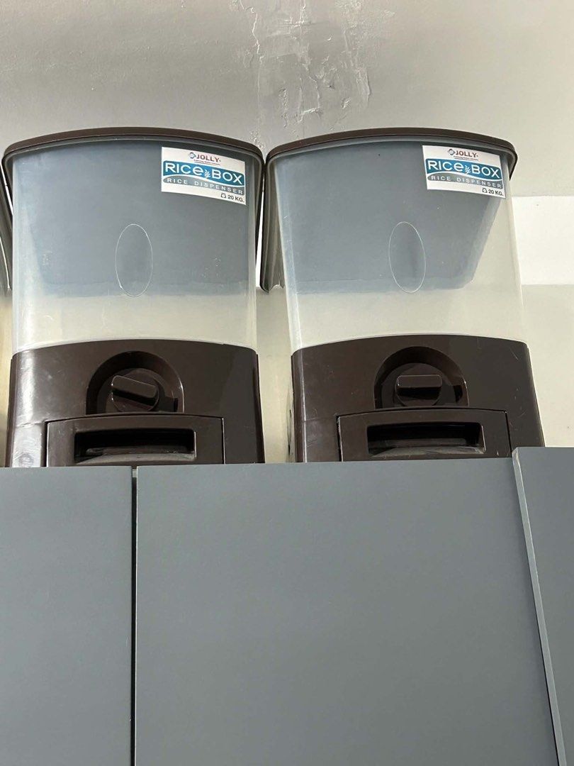 Jolly Rice Box Rice Dispenser (20 KG) (Category: Food Organization & Storage) located in Marikina City. Submitted by lelaaaphant (Listing ID 1451026697, Image 1). Description: - Selling 4 Jolly Rice Box dispensers (Get all for P1,600) - Each dispenser holds 20 KG of rice - Keeps rice fresh and easily accessible - Features a stylish brown base and clear container - Easy-to-use dispensing mechanism - Perfect for your kitchen needs 📍Concepcion Dos,