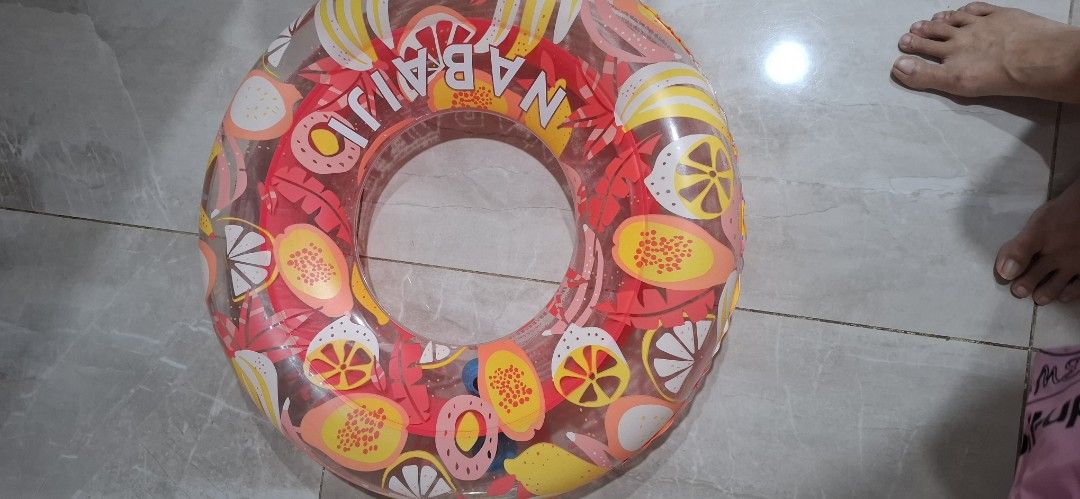 Kids float + arm float (Category: Water Sports) located in Singapore. Submitted by bonafidebonafide (Listing ID 1451050404, Image 2). Description: Self collect at Serangoon Norht.