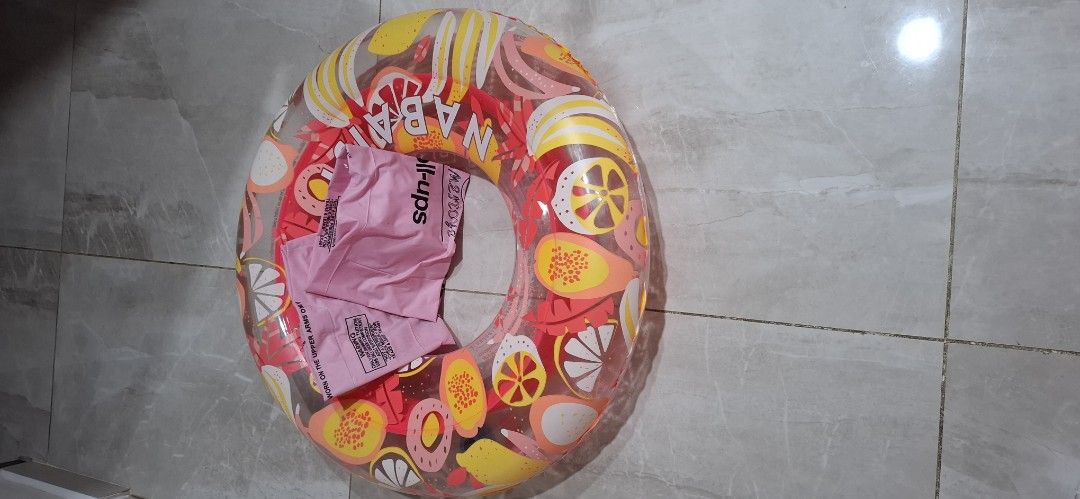 Kids float + arm float (Category: Water Sports) located in Singapore. Submitted by bonafidebonafide (Listing ID 1451050404, Image 1). Description: Self collect at Serangoon Norht.