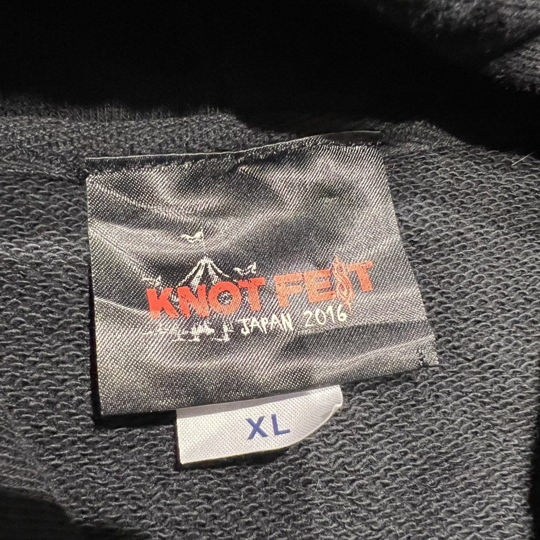 Knotfest Slipknot (Category: Coats, Jackets and Outerwear) located in Kuala Kangsar. Submitted by burnstuffmthrfckr (Listing ID 1451105637, Image 2). Description: Combo rm80 Knotfest 2016 - P 21 L 28 Knotfest 2014 - P 18.5 L 26 DFOD Combo only!.