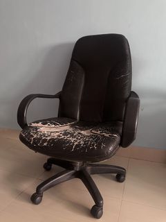 (Kategori: ) berada di . Dikirim oleh declutterbynara (ID iklan 1450982568, Gambar 1). Deskripsi: .
