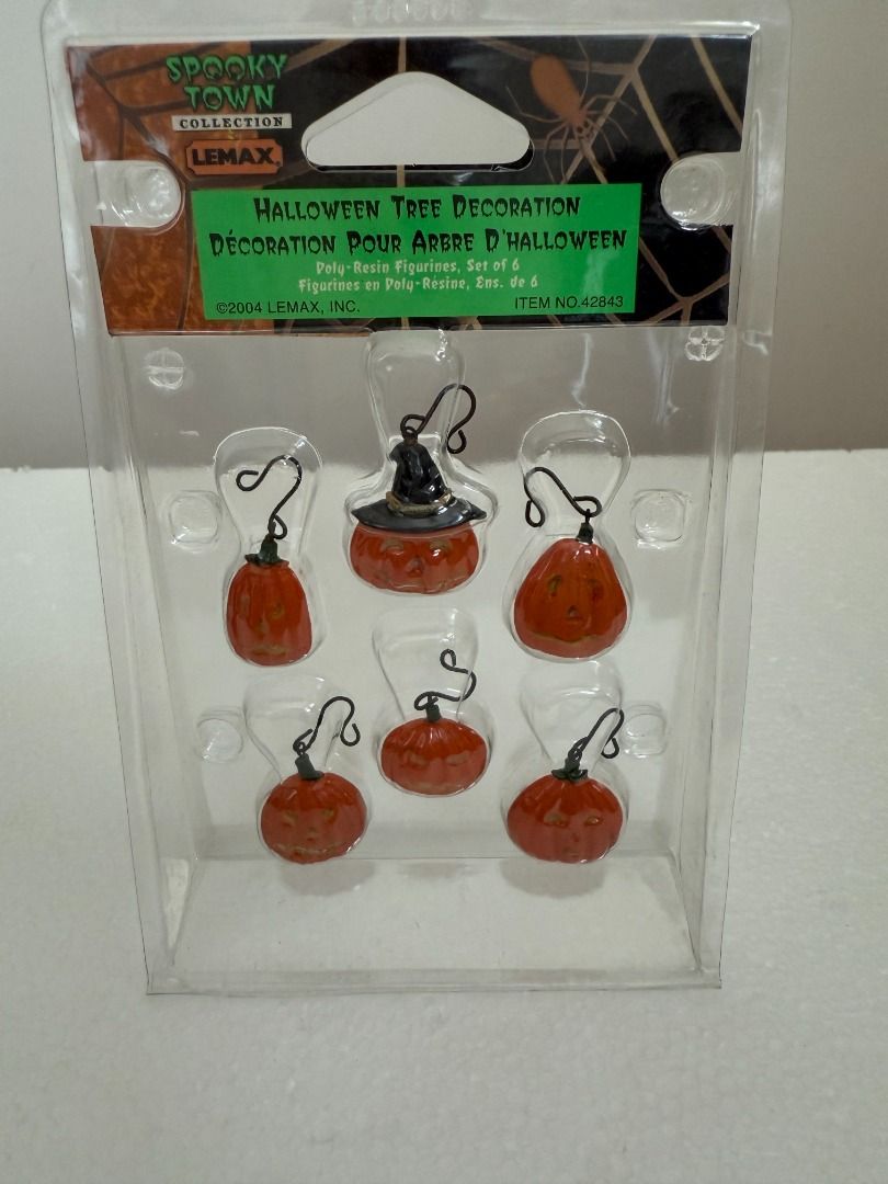 Lemax Halloween Tree Decorations (Category: Figurines & Statues) located in Manila. Submitted by prelovedsecondhand.ph (Listing ID 1451073979, Image 1). Description: .