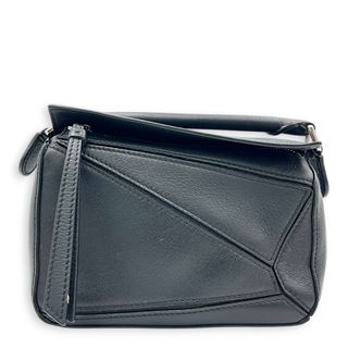 (Category: ) located in . Submitted by carousellluxury (Listing ID 1451030972, Image 1). Description: .