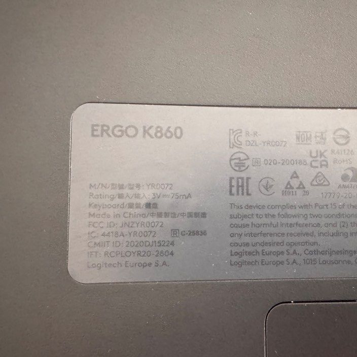 Logitech ERGO K860 Ergonomic Split Keyboard with Wrist Rest515505642789949442
