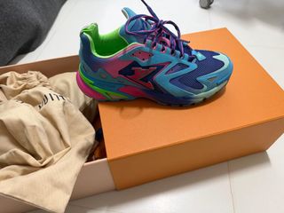 (Category: ) located in . Submitted by balenciagagaga (Listing ID 1450967639, Image 1). Description: .