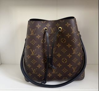 (Category: ) located in . Submitted by shoptilludrop (Listing ID 1450973525, Image 1). Description: .