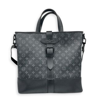 (Category: ) located in . Submitted by carousellluxury (Listing ID 1450973616, Image 1). Description: .