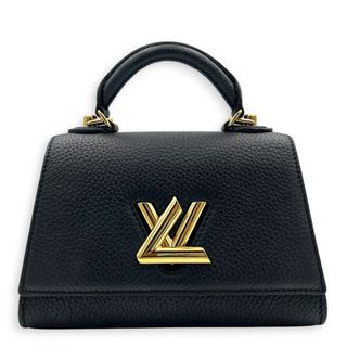 (Category: ) located in . Submitted by carousellluxury (Listing ID 1451035533, Image 1). Description: .