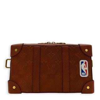 (Category: ) located in . Submitted by carousellluxury (Listing ID 1451038910, Image 1). Description: .