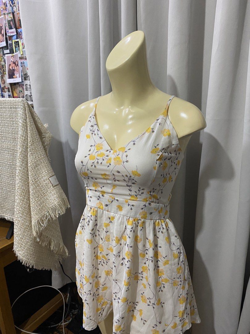 Lyon Romper (Category: Rompers) located in Pozorrubio. Submitted by _firstdateboutique (Listing ID 1451094904, Image 3). Description: .