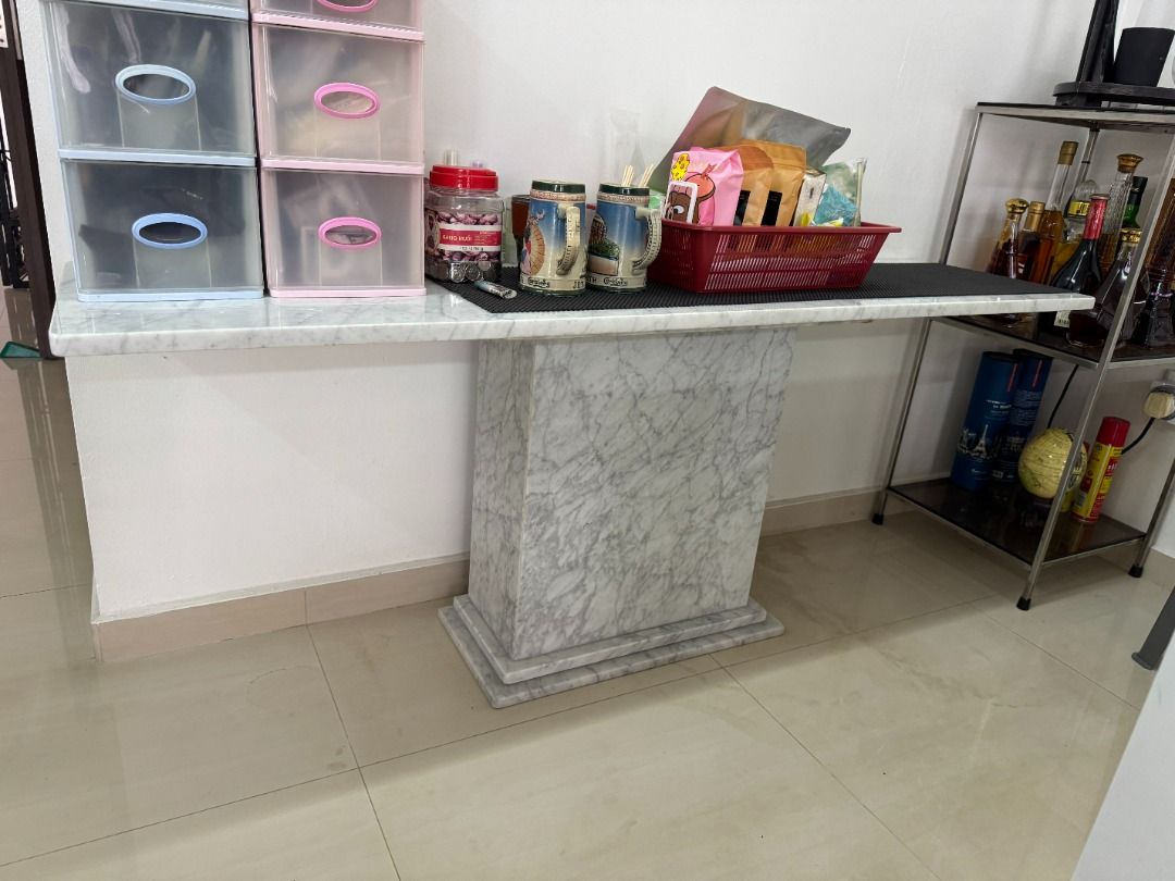 Marble side table (Category: Tables & Sets) located in Singapore. Submitted by rodneycyd (Listing ID 1451002663, Image 1). Description: - Marble side table - Dimensions as in pictures - Please arrange for your own transport.