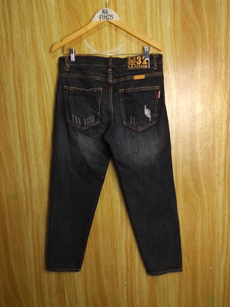 MBBCAR Selvedge Denim (Category: Jeans) located in Santiago. Submitted by jonathanfragata21 (Listing ID 1450941557, Image 2). Description: MBBCAR Selvedge Denim Waist : 32 - 33 Length : 37 Hem : 6.5 Size on tag : 32 Color Rate : 9.5/10 Excellent Condition No Issue Price : 850 + Shipping Fee Location : Santiago City Isabela.