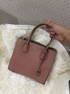(Category: ) located in . Submitted by myclosettoyours_cebu (Listing ID 1450916923, Image 1). Description: .