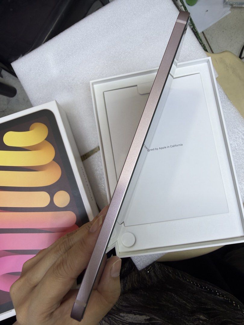 MINI 6 256GB WITH CELLULAR (Category: iPad) located in Manila. Submitted by aaaa2527 (Listing ID 1451100563, Image 3). Description: SALE SALE!! IPAD MINI 6 256GB WITH CELLULAR 💯 GOOD CONDITION 💯 ORIGINAL COMES WITH: box same serial, charger and unit itself freebies: tempered glass and case.