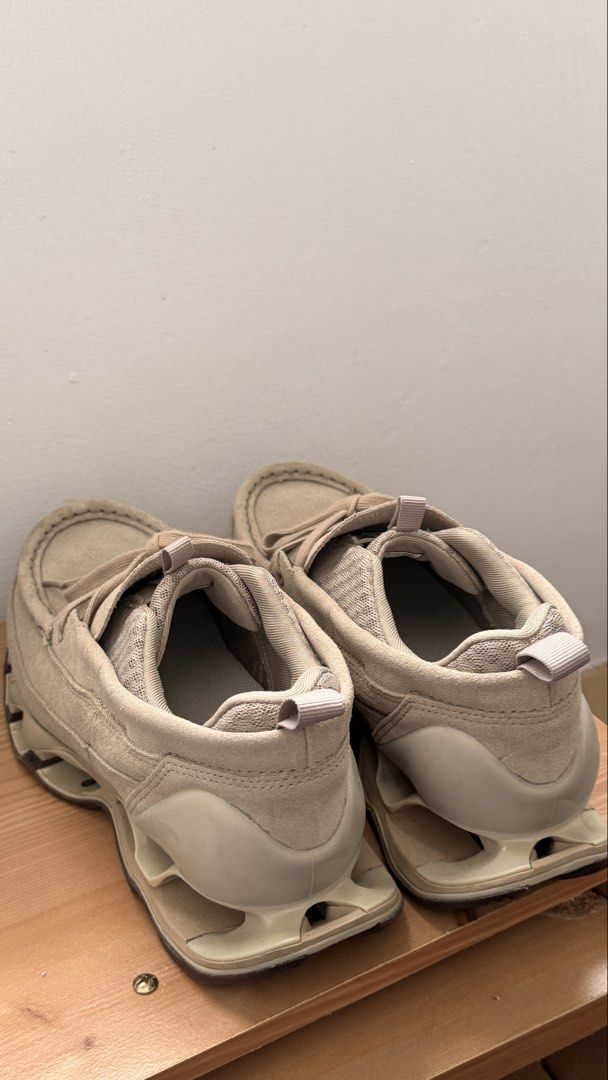 由 bqqb___ (刊登 ID 1451082428，圖片 2) 提交，位於 台北市 (Taipei) 的 Mizuno WAVE PROPHECY MOC 麂皮灰 (類別：運動鞋、球鞋)，說明：26.5cm。