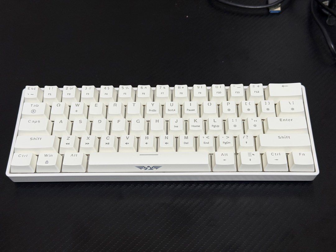MKA-1CNEX White Mechanical Keyboard515673432691189764