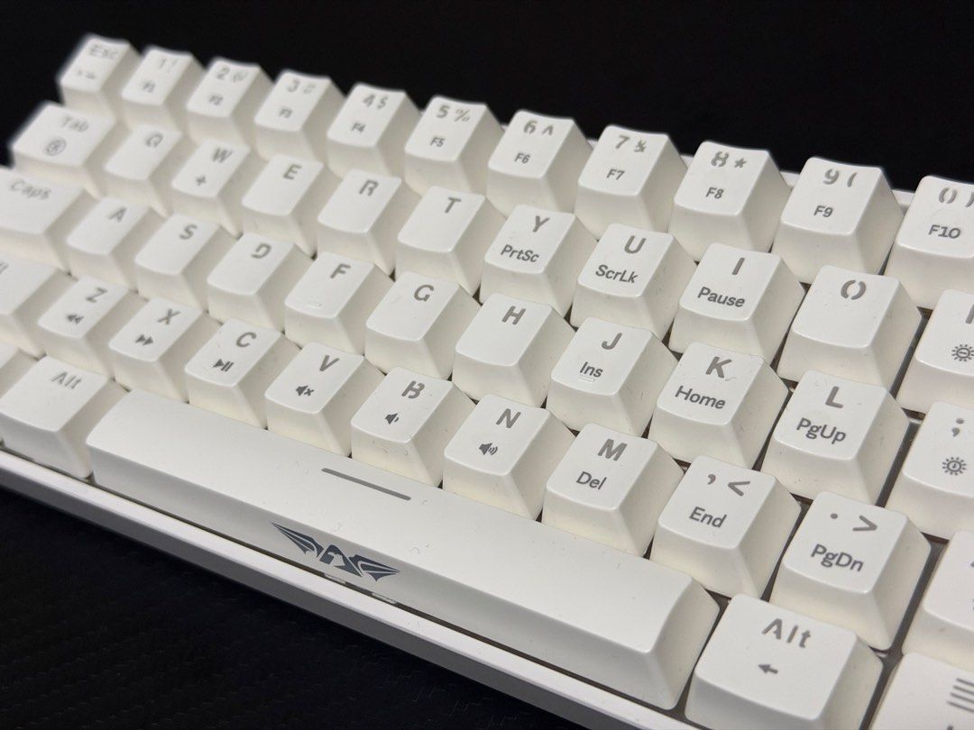 MKA-1CNEX White Mechanical Keyboard515673432691189762