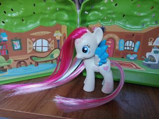 (Category: ) located in . Submitted by cloudy_paints (Listing ID 1450998078, Image 1). Description: .