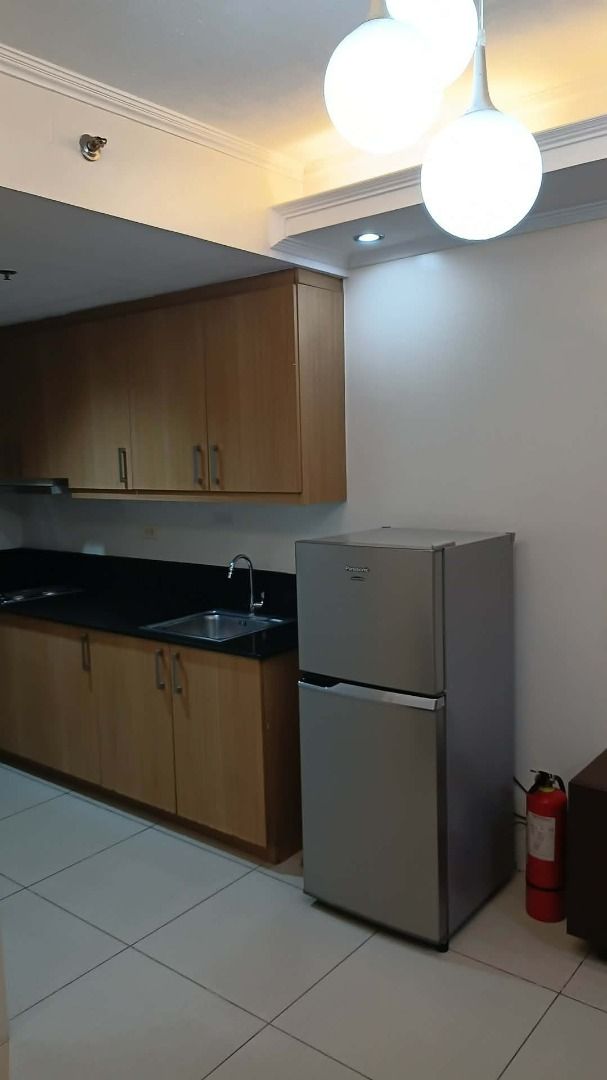 Moa Condo for RENT (Category: Apartments & Condos) located in Manila. Submitted by ms.lorenzo (Listing ID 1181742179, Image 3). Description: 🏡 FOR RENT: 1-BEDROOM FURNISHED UNIT AT SHELL RESIDENCES – MOA AREA Looking for a comfortable, convenient, and affordable place in a prime Pasay location? This 26 sqm, 1-bedroom furnished unit at Shell Residences offers a cozy and practical living space—perfect for professionals, couples, students, or anyon