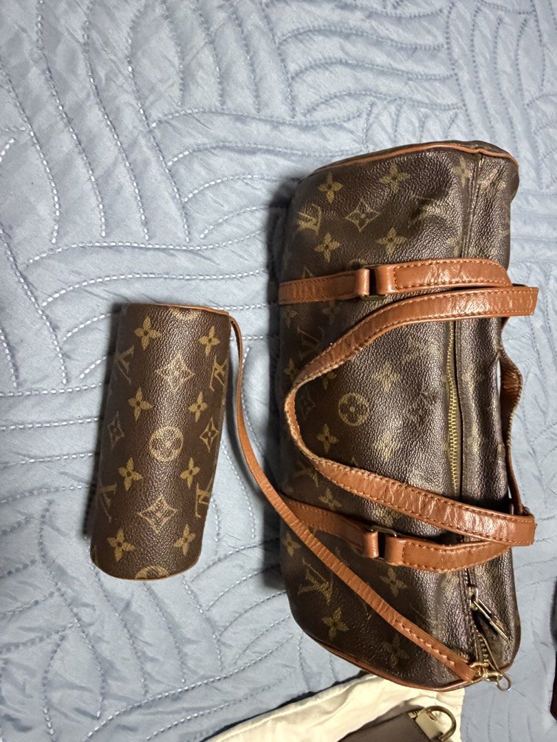 Authentic louis Vuitton Monogram papillon satchel with baby (Category: Luxury Bags & Wallets) located in Caloocan City. Submitted by merika143 (Listing ID 1451030738, Image 2). Description: -monogram papillon 100% original - Zipper works well - Great everyday bag Minimal sign of use Timeless style,iconic design.