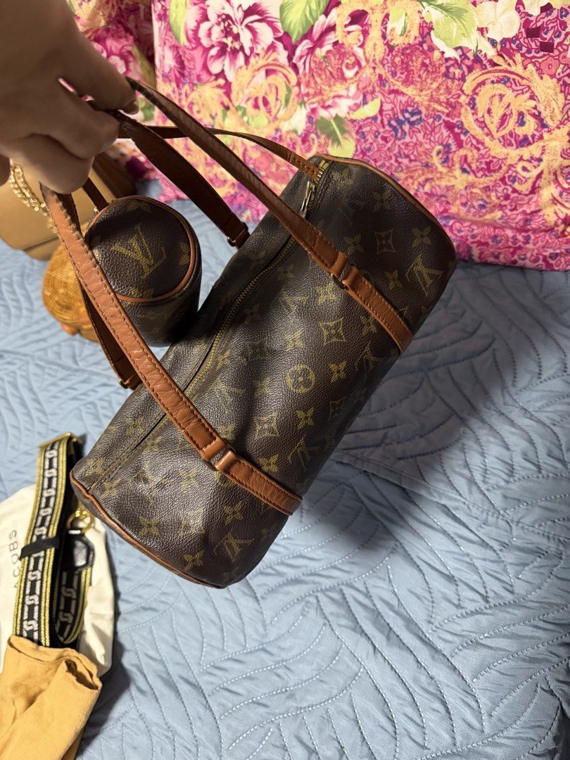 Authentic louis Vuitton Monogram papillon satchel with baby (Category: Luxury Bags & Wallets) located in Caloocan City. Submitted by merika143 (Listing ID 1451030738, Image 3). Description: -monogram papillon 100% original - Zipper works well - Great everyday bag Minimal sign of use Timeless style,iconic design.