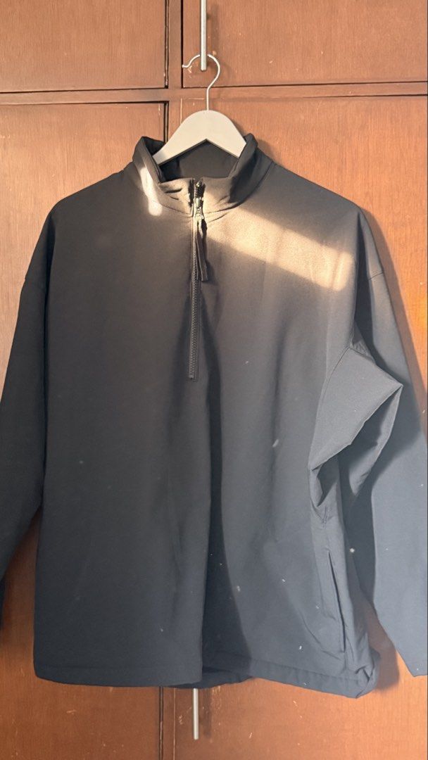 MUJI Half Zip Pullover Jacket Black (Category: Coats, Jackets and Outerwear) located in Pasig City. Submitted by 35th.store (Listing ID 1451128240, Image 1). Description: 25 in w 27.5 in l - MUJI Black Half Zip Pullover Jacket - Size: Medium (M) can fit up to Large - Made in Vietnam - Material: Polyester and Polyurethane blend - Features a reliable YKK zipper - Ideal for layering or as a light outer layer - Easy to wear and versatile.