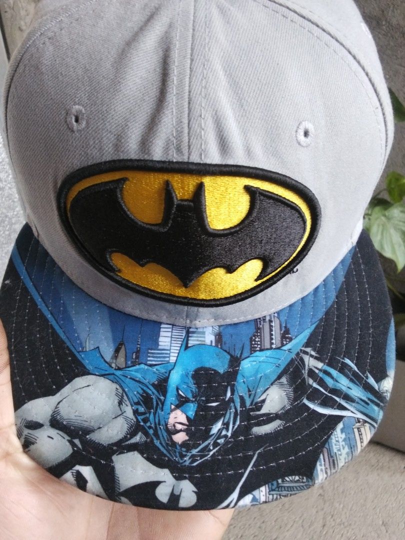 New era close cap (batman) DC (Category: Caps & Hats) located in Davao. Submitted by thrft2jerusalem (Listing ID 1450968303, Image 2). Description: 71/4 on tag.