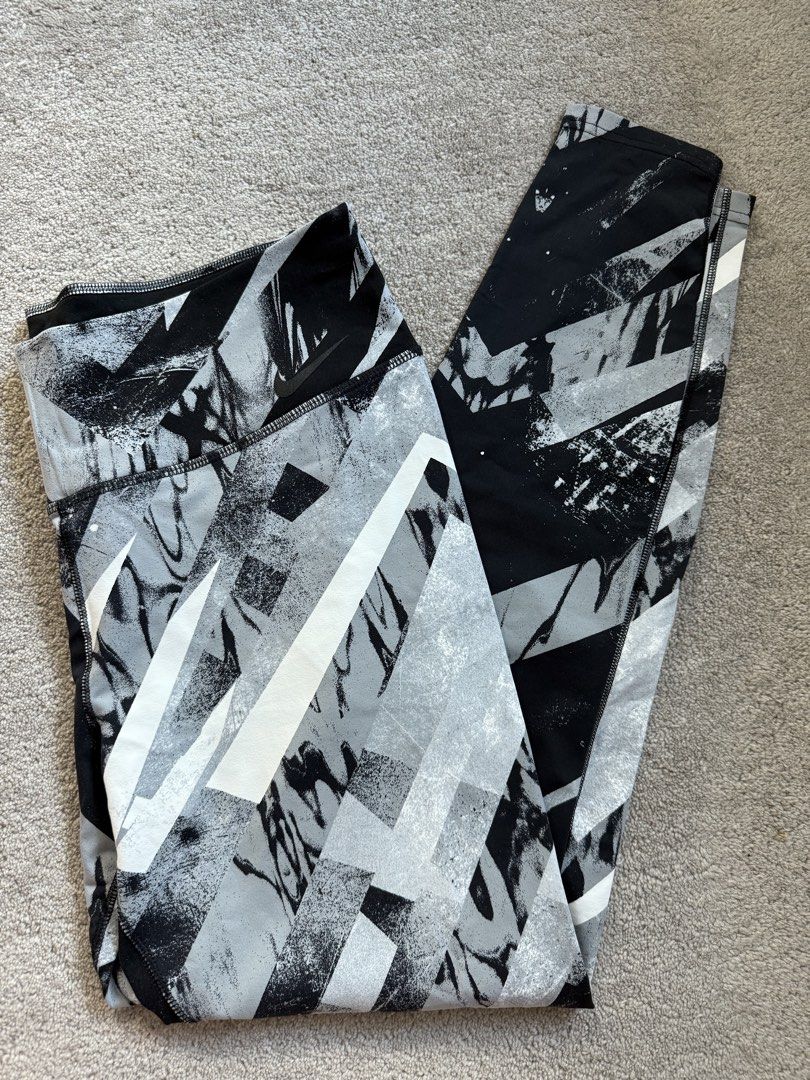New Nike drifit leggings Xl (Category: Activewear) located in Makati City. Submitted by nmvs1 (Listing ID 1450937461, Image 3). Description: New nike dri fit womens gym leggings Xl stretch material Nice unique design No tag never worn bought for 45+ usd .