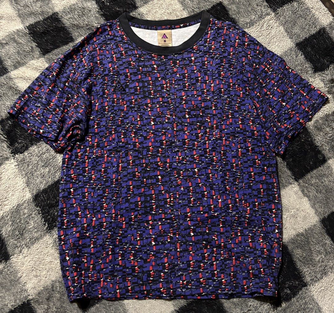Nike acg geometric pattern aop (Category: Tshirts & Polo Shirts ) located in Iloilo. Submitted by randomstash (Listing ID 1451074832, Image 1). Description: Nike acg geometric pattern all over print Size XL on tag fits L 22/29 excellent used condition Minimal neck fade 249 + SF.
