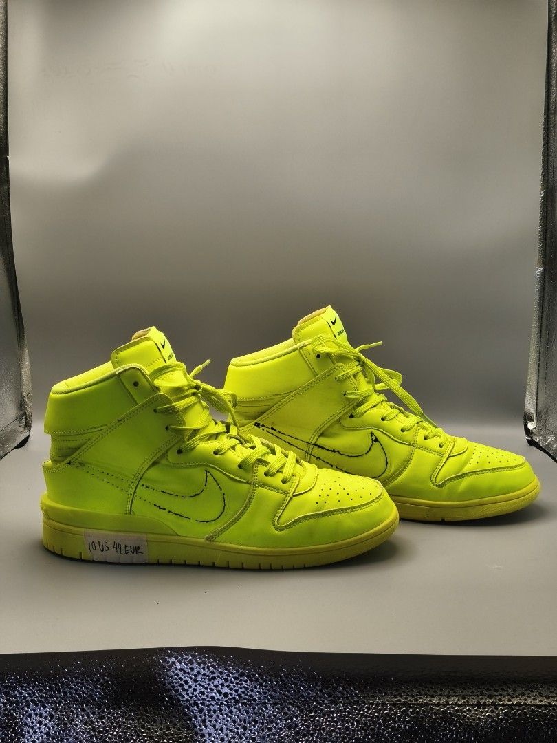 Nike Ambush Dunk High Neon Yellow (Category: Sneakers) located in Baguio. Submitted by vongacayan.vongacayan (Listing ID 1451053685, Image 3). Description: - Neon yellow Nike Ambush Dunk Highs - High-top silhouette - Features Ambush logo on heel and tongue - Unique, eye-catching neon colorway - Ideal for sneaker collectors or those who love to stand out - Please check photos for condition details signs of used .