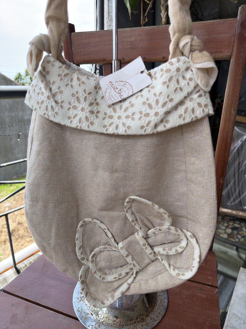 Nuzhuise Shouler Bag (Category: Shoulder Bags) located in Cadiz. Submitted by solynb28 (Listing ID 1450966437, Image 2). Description: -thrifted, clean and ready to use -my tag pa sya -small to semi-med, zipper closure -pwede e adjust yung strap nya -no flaws ▫️what you see is what you get▫️colors may vary due to lighting▫️buy at your own risk ▫️no long reservation, unless paid▫️payment 1st policy▫️no return, no exchange, no refund▫️joy miners/res