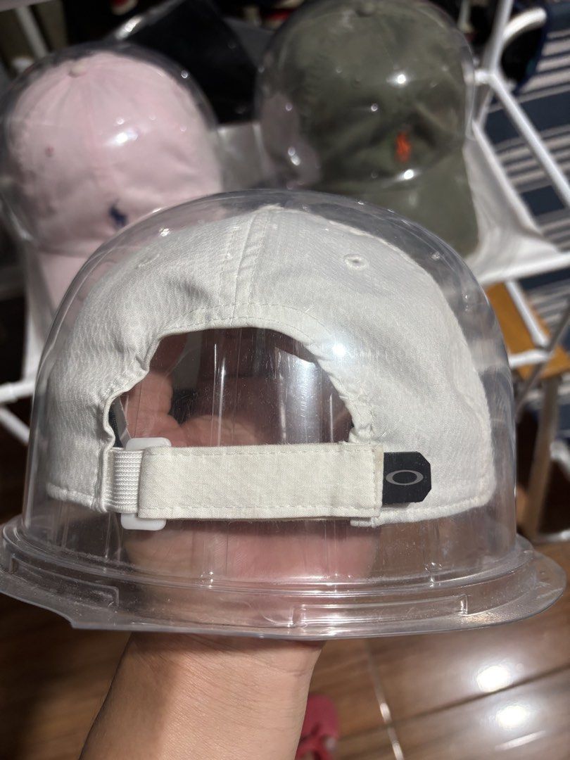 Oakley Essential Cap Strap Back🤍 (Category: Caps & Hats) located in Maasin. Submitted by chevyferna66833 (Listing ID 1451082893, Image 2). Description: Oakley Essential Cap Strap Back🤍 One Size Fits All Excellent condition Mine 1100 free shipping.