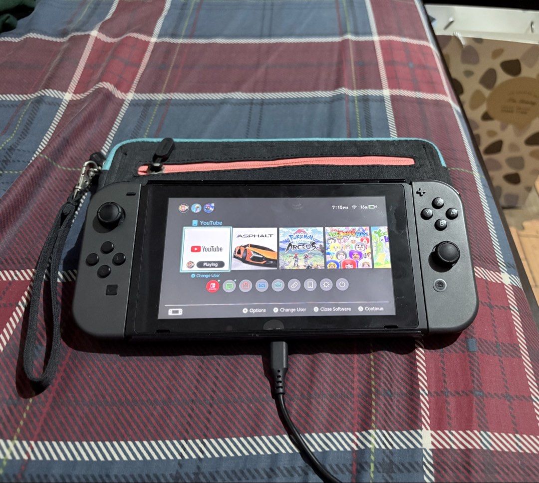 OG switch 1 with 128GB SD card (Category: Nintendo) located in Makati City. Submitted by mark.bacarro (Listing ID 1451044792, Image 1). Description: - Nintendo Switch console - Includes carrying case - Perfect for on-the-go gaming - Dock & Charger included - Great for entertainment .