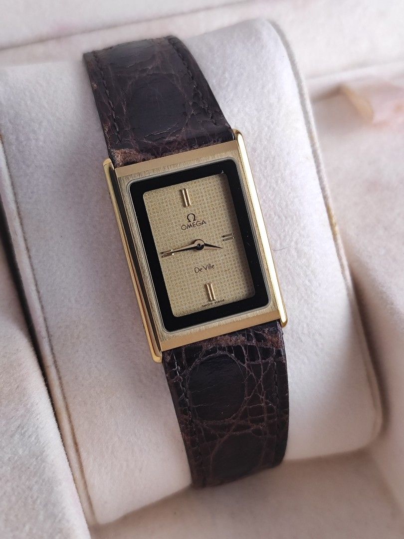 Omega Tank Opera De Ville Ladies (Category: Women's Watches) located in San Juan City. Submitted by MW_888 (Listing ID 1451030949, Image 3). Description: 1980s Omega Tank De Ville 'Opera Tank' ladies 21mm x 30mm size 9/10 condition Inclusions: watch, original Omega leather strap (with signs of wear), original buckle and watch case *watch is best for ladies with 6.5" wrist or below *photo reference on 6.5" wrist 48k.