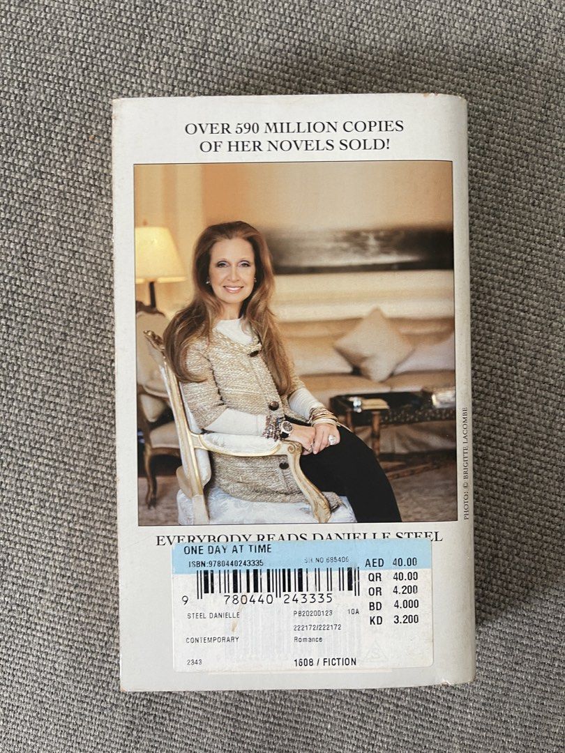 One Day at a Time by Danielle Steel (Category: Storybooks) located in Quezon City. Submitted by fabfabuys (Listing ID 1450987865, Image 3). Description: - Danielle Steel's 'One Day at a Time' novel - First time in paperback edition - Over 590 million copies of her novels sold globally - A must-read for fans of contemporary fiction.