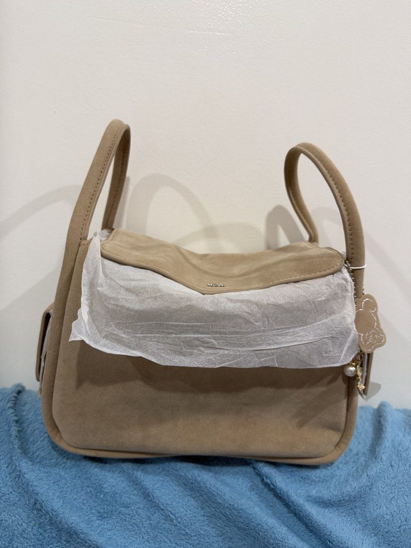 ORIGINAL HOLB TDR 24 (Category: Shoulder Bags) located in Manila. Submitted by eylalalaaa (Listing ID 1451039769, Image 1). Description: ORIGINAL House of Little Bunny Treasure De Reve, 24 Beige, Suede Brandnew can do same day delivery 📍Manila.