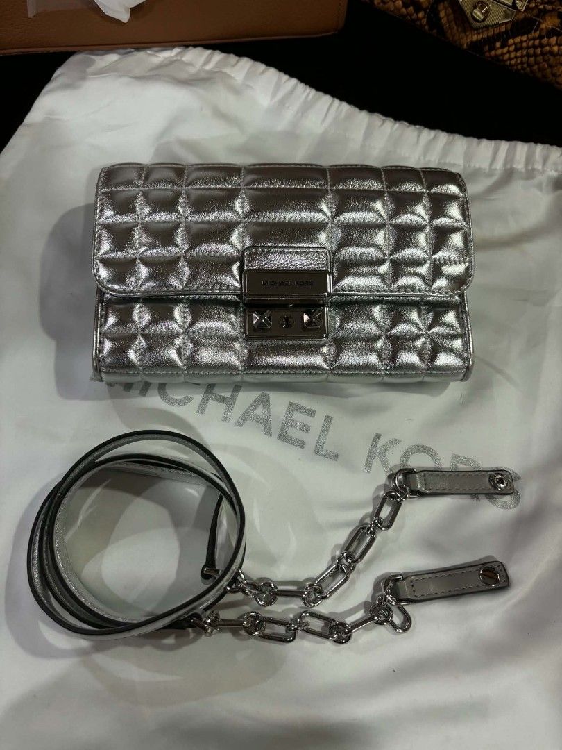 original MK brand new (Category: Luxury Bags & Wallets) located in Manila. Submitted by joelorbalt54964 (Listing ID 1451105818, Image 3). Description: .