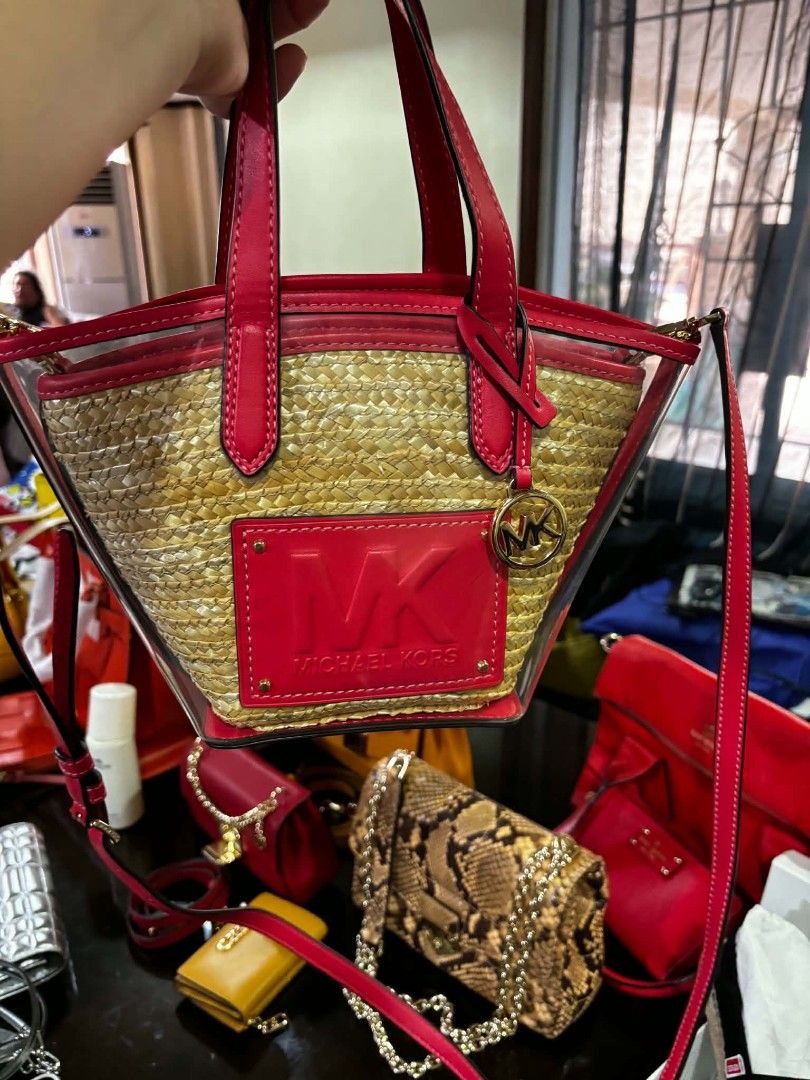 original MK brand new (Category: Luxury Bags & Wallets) located in Manila. Submitted by joelorbalt54964 (Listing ID 1451105818, Image 2). Description: .