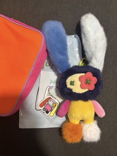 GMMTV MUVMUV VELVET DREAMS DOLL KEYCHAIN (MILKLOVE), Toys