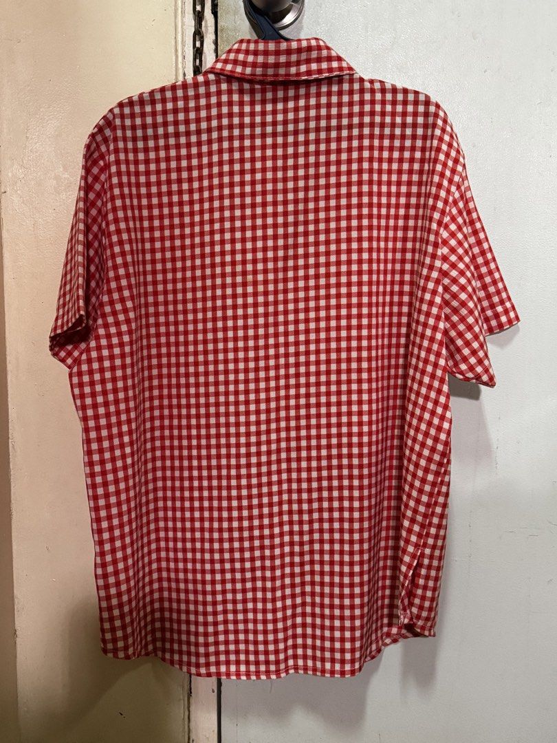 Thrifted “Picnic Table” Button Up Polo (Category: Tshirts & Polo Shirts ) located in Quezon City. Submitted by lemonsyellow (Listing ID 1451087645, Image 2). Description: Trendy “Picnic Table” Button Up Freesize *fits Mens S -> M RFS: Clearing out closet No Flaws QC BASED Shipping fee to be shouldered by buyer.