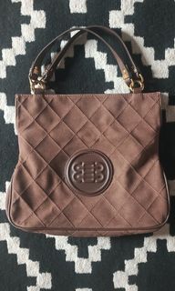 (Kategori: ) berada di . Dikirim oleh preloved.boza (ID iklan 1451008212, Gambar 1). Deskripsi: .