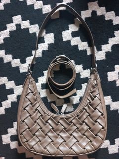 (Kategori: ) berada di . Dikirim oleh preloved.boza (ID iklan 1451015066, Gambar 1). Deskripsi: .