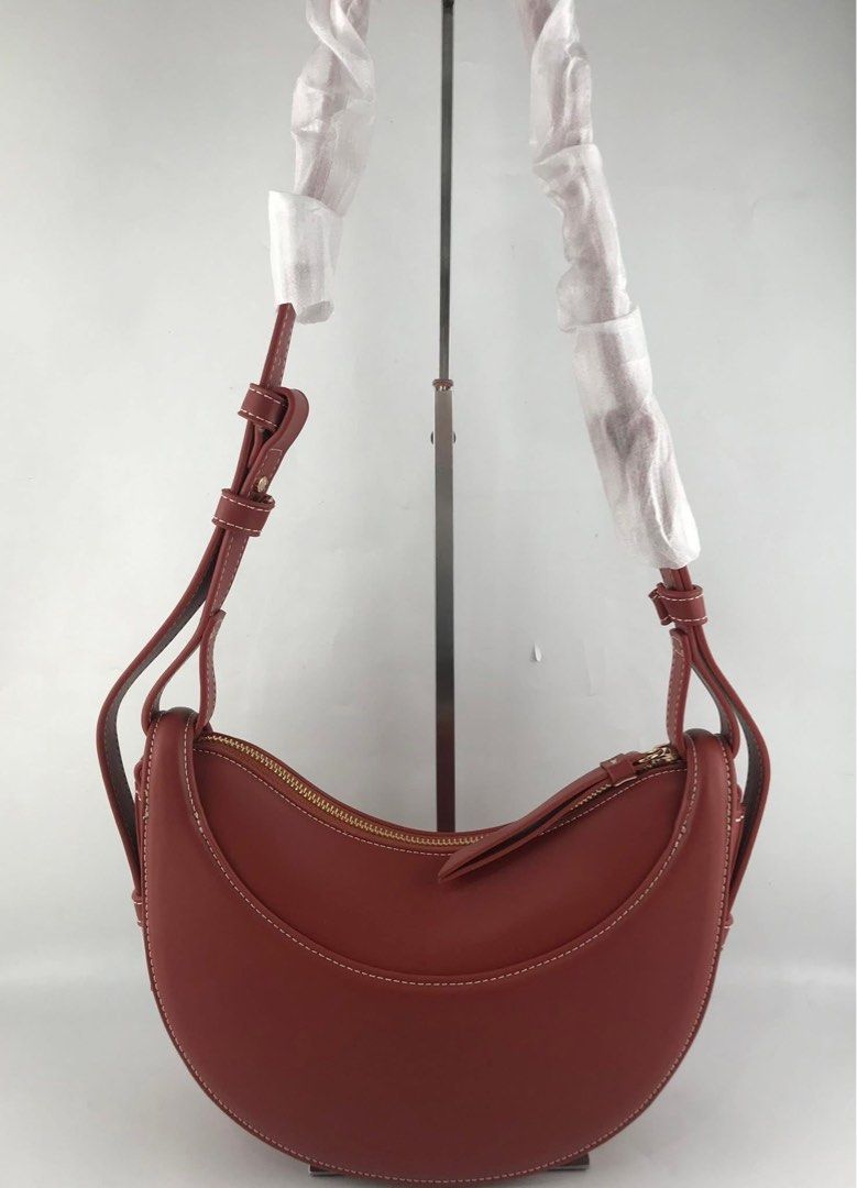 Polene Numero Dix (Category: Luxury Bags & Wallets) located in Binan City. Submitted by pinkykeenshop (Listing ID 1451101326, Image 2). Description: .
